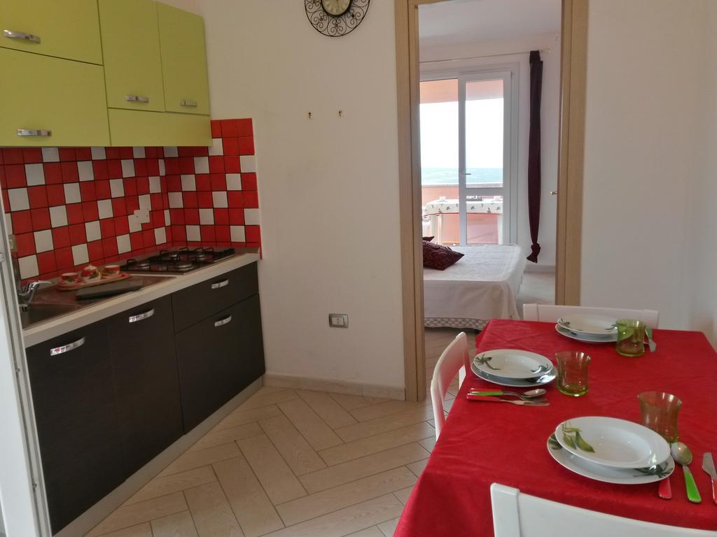 Casa Vacanze "La Caldosa" Badesi Phòng bức ảnh