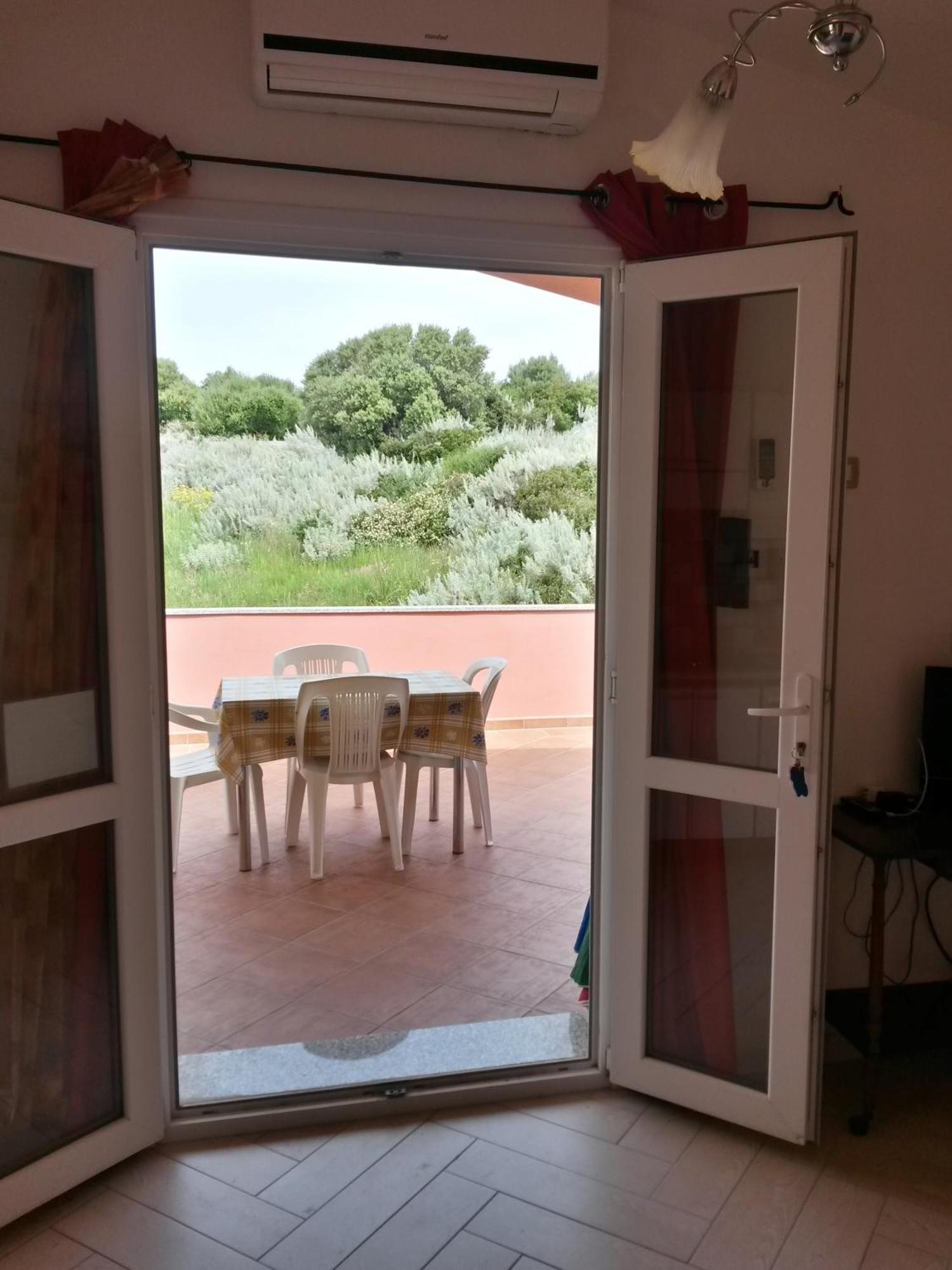 Casa Vacanze "La Caldosa" Badesi Ngoại thất bức ảnh