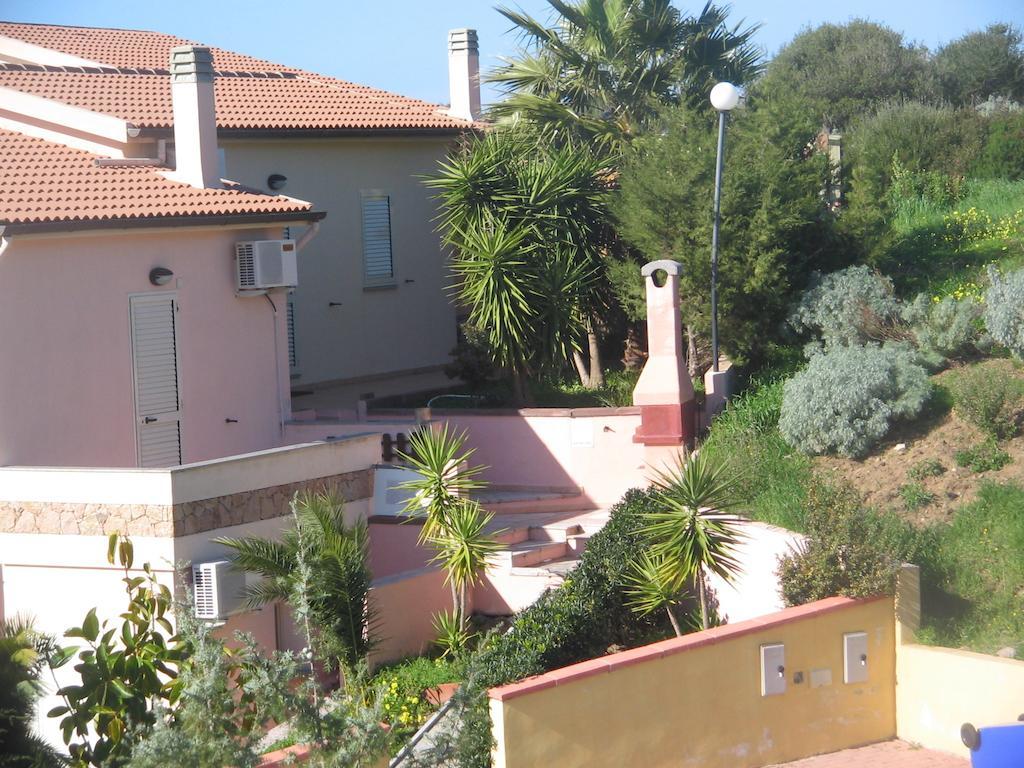 Casa Vacanze "La Caldosa" Badesi Ngoại thất bức ảnh