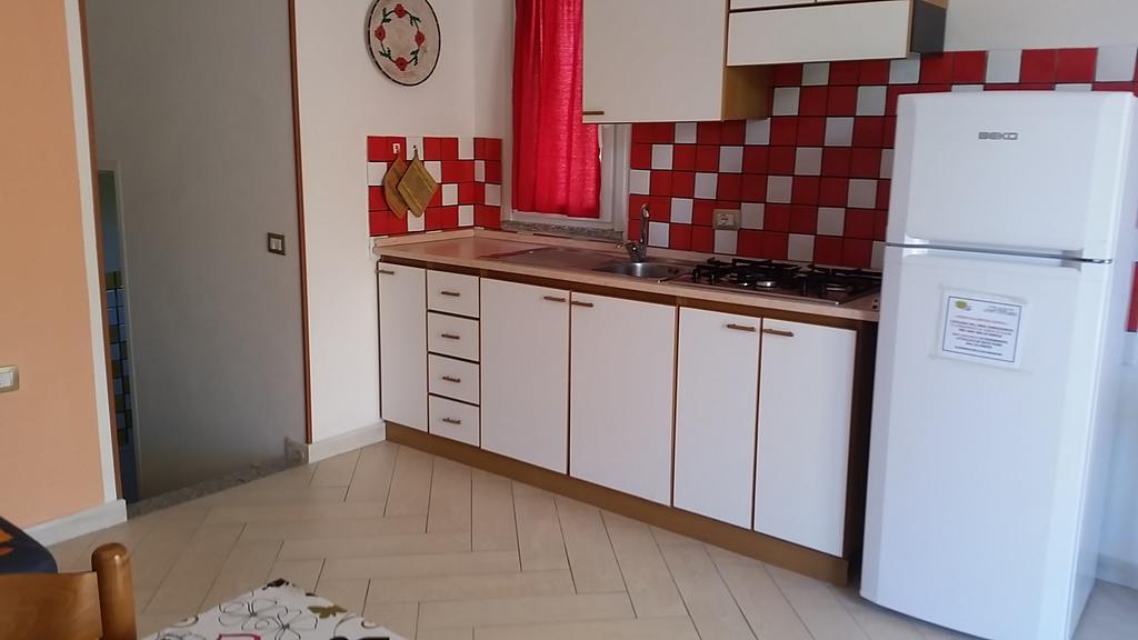 Casa Vacanze "La Caldosa" Badesi Ngoại thất bức ảnh