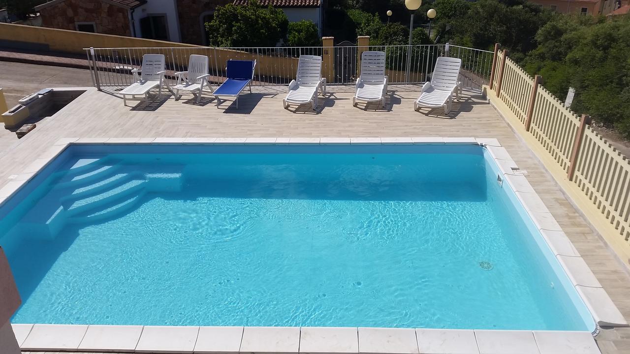 Casa Vacanze "La Caldosa" Badesi Ngoại thất bức ảnh