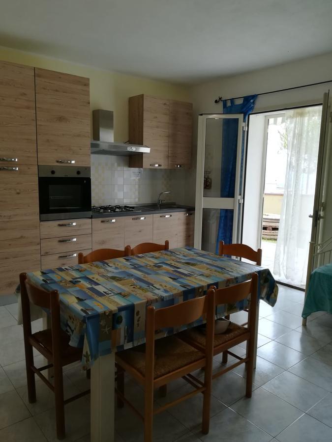 Casa Vacanze "La Caldosa" Badesi Ngoại thất bức ảnh