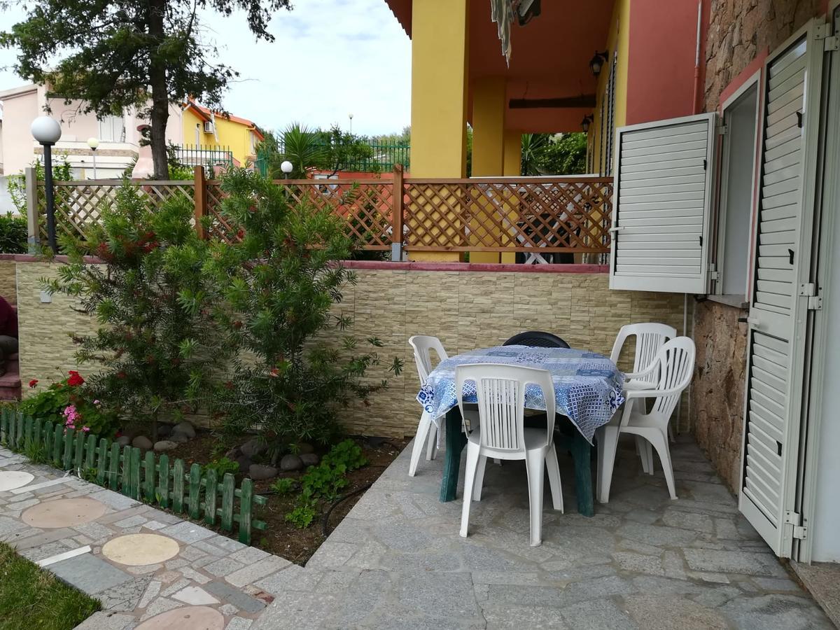 Casa Vacanze "La Caldosa" Badesi Ngoại thất bức ảnh